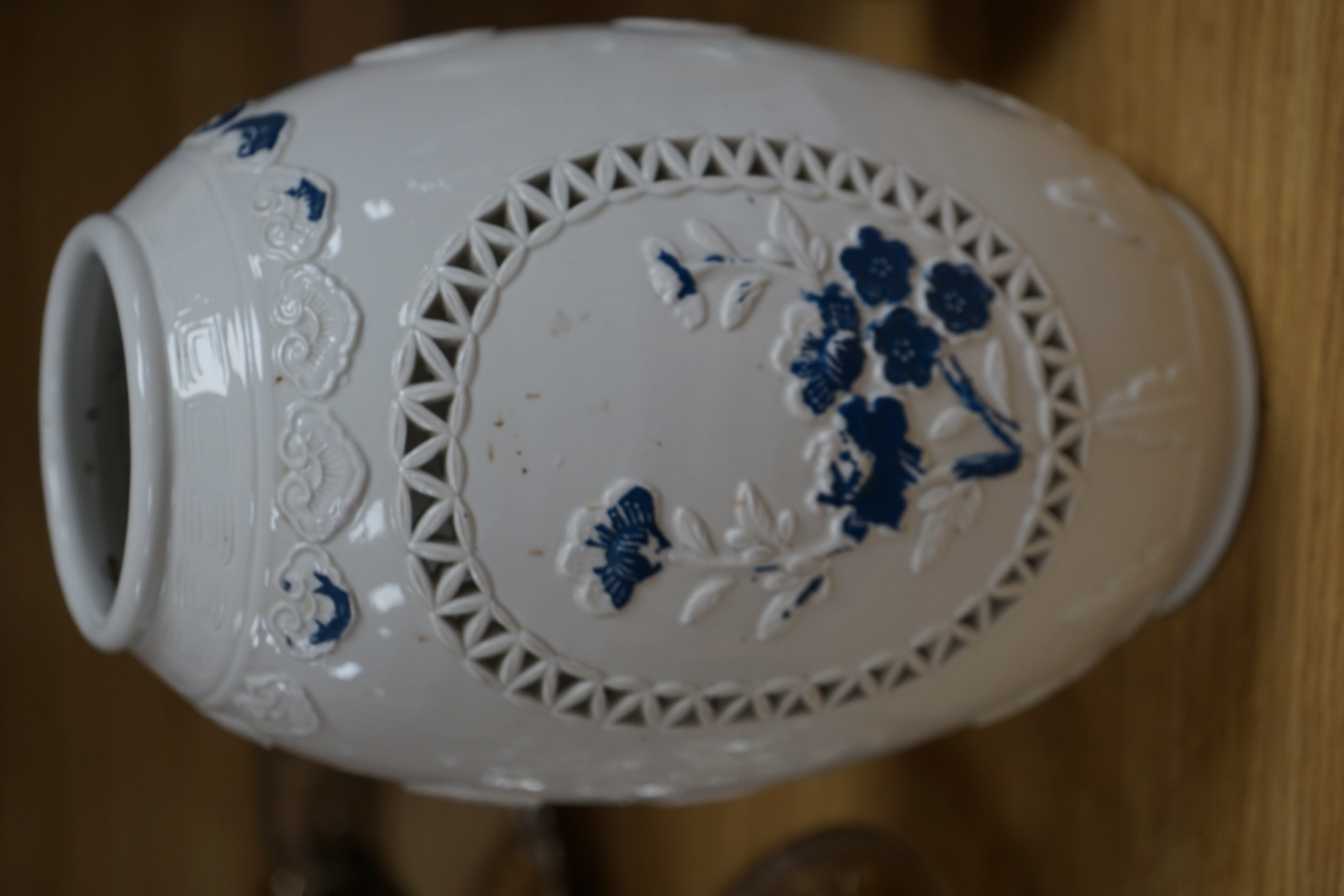 Four Chinese porcelain vases, one mounted as a lamp, 35cm